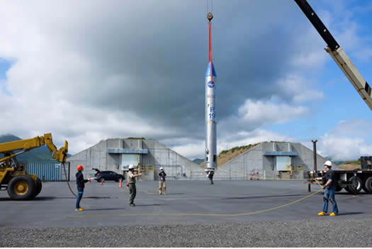 SpaceXǰ��ʼ��Ա����������乫˾ Ŀ����һ�귢���ϰ�֧΢�ͻ��