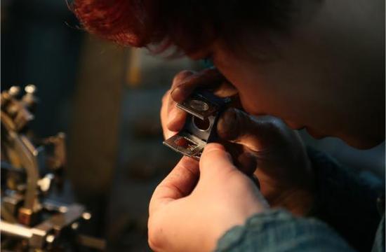 Ӣ۸ֱʲһ׷³Ӣۻúܺ